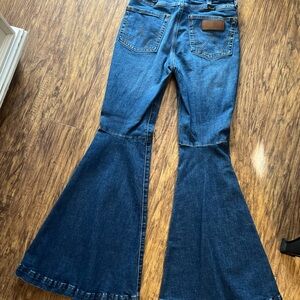 Wrangler High Rise Bell Bottoms